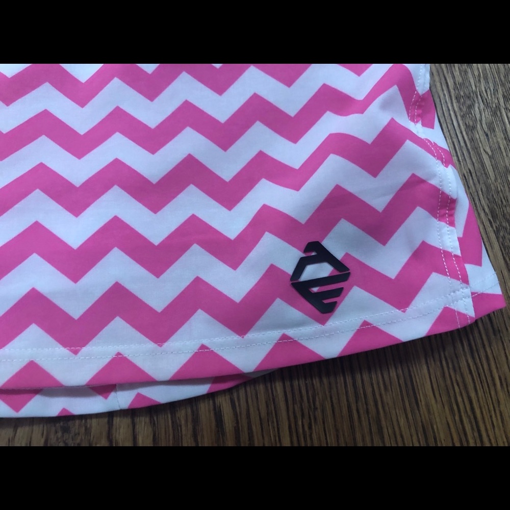 AdEdge Tennis Skirt Chevron Pink - Picture 5 of 8